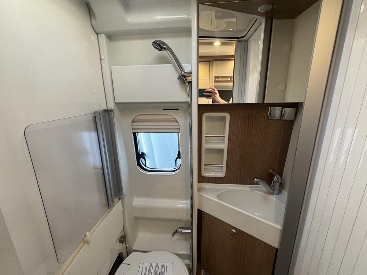 Malibu Van Diversity 640 LE K GT Skyview+180PS+ACC+Markise