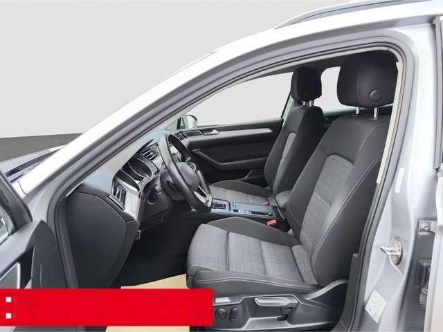 Volkswagen Passat Variant 2.0 TDI DSG Business AHK LED ACC PDC