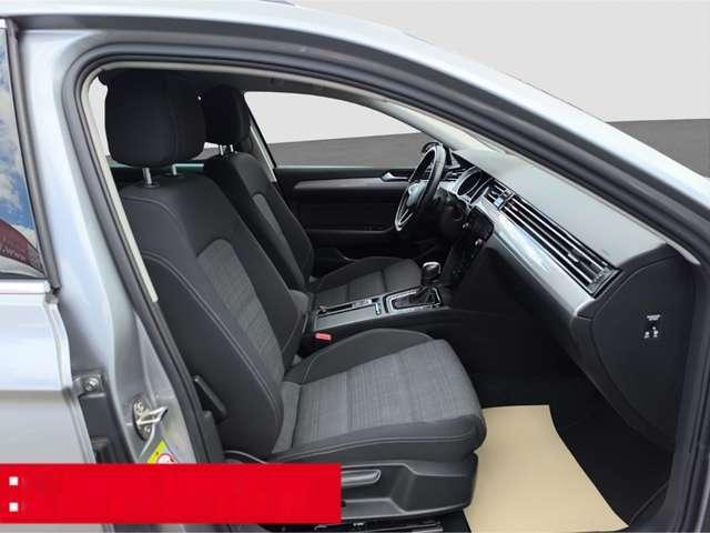 Volkswagen Passat Variant 2.0 TDI DSG Business AHK LED ACC PDC