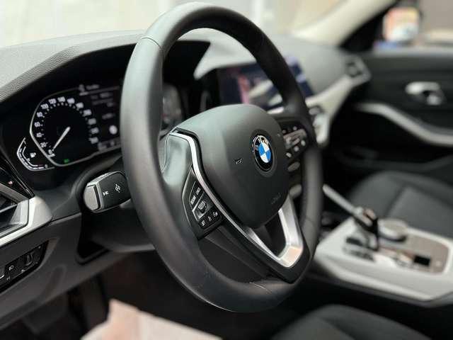 BMW 320 i Advantage |KAM|SHZ|LED|TEMP|LM