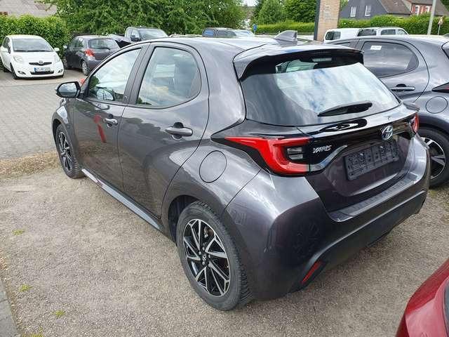 Toyota Yaris Hybrid 1.5 VVT-i Team Deutschland