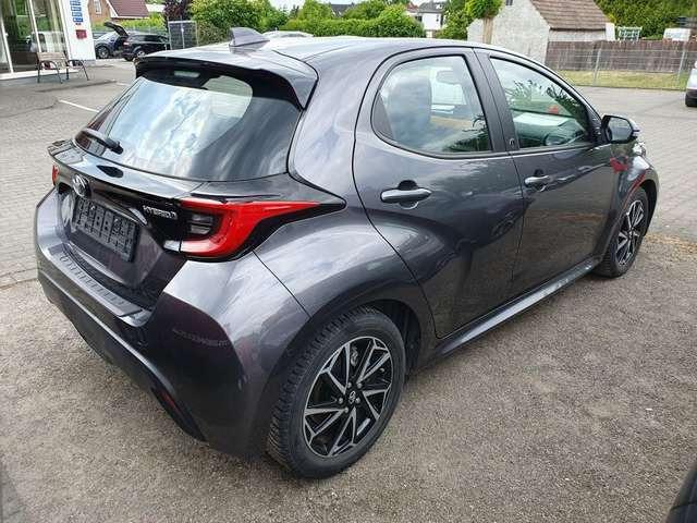 Toyota Yaris Hybrid 1.5 VVT-i Team Deutschland