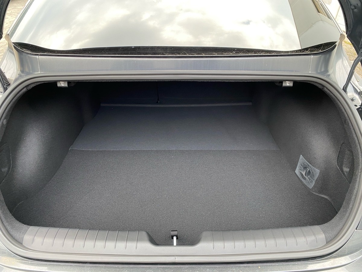 Hyundai IONIQ 6 Techniq Park-Paket Panoramadach