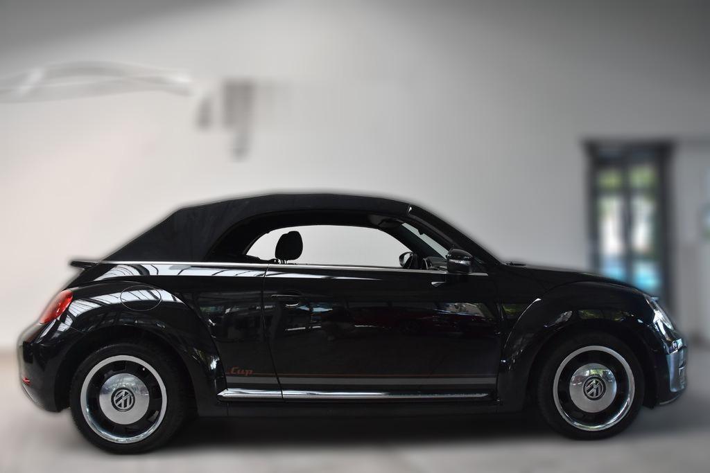 Volkswagen Beetle 2.0 TDI Cabrio Design Navi Tempo PDC
