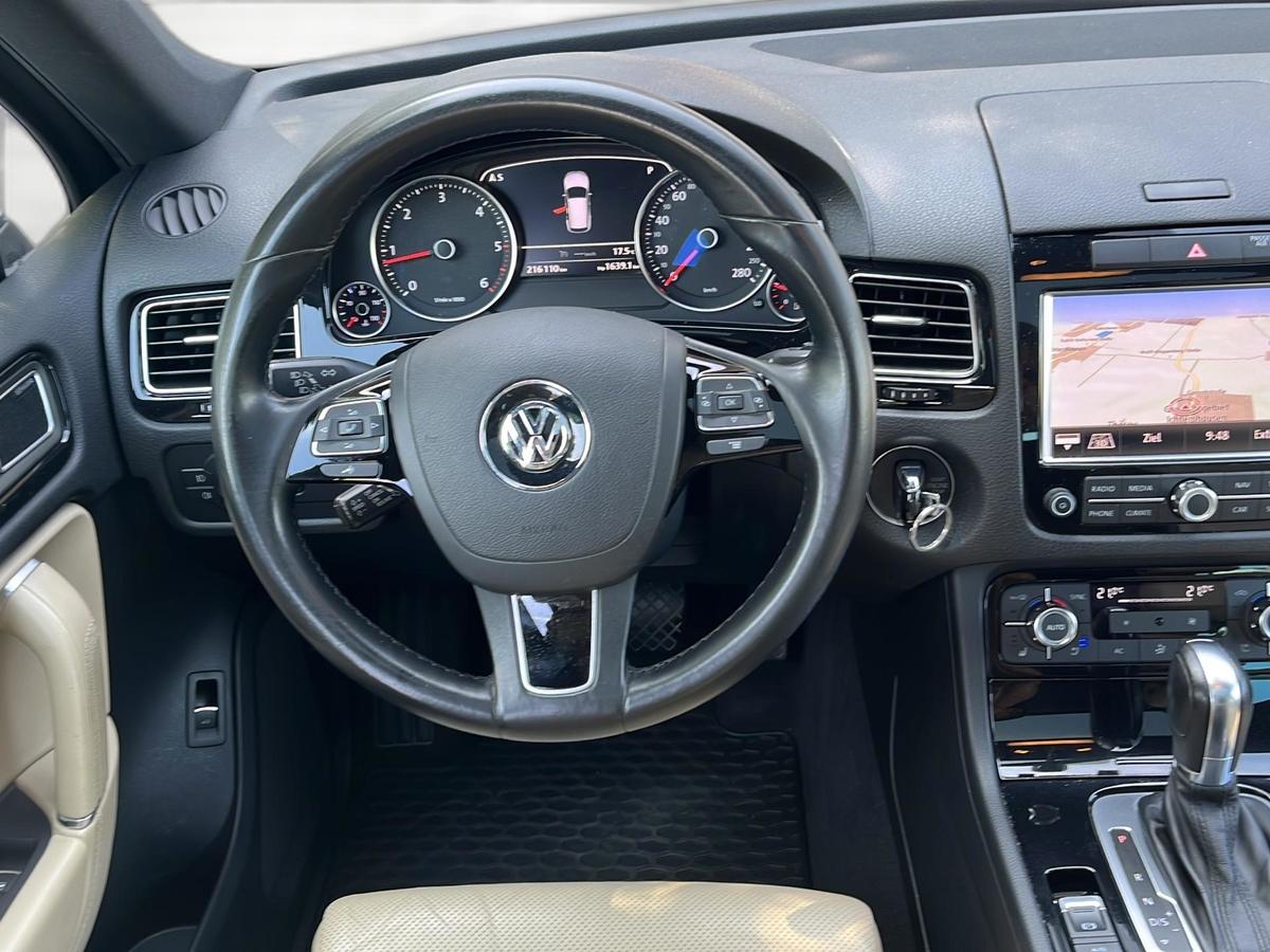 Volkswagen Touareg 3.0 V6 TDI*Standheizung*Leder*Xenon*Pano*
