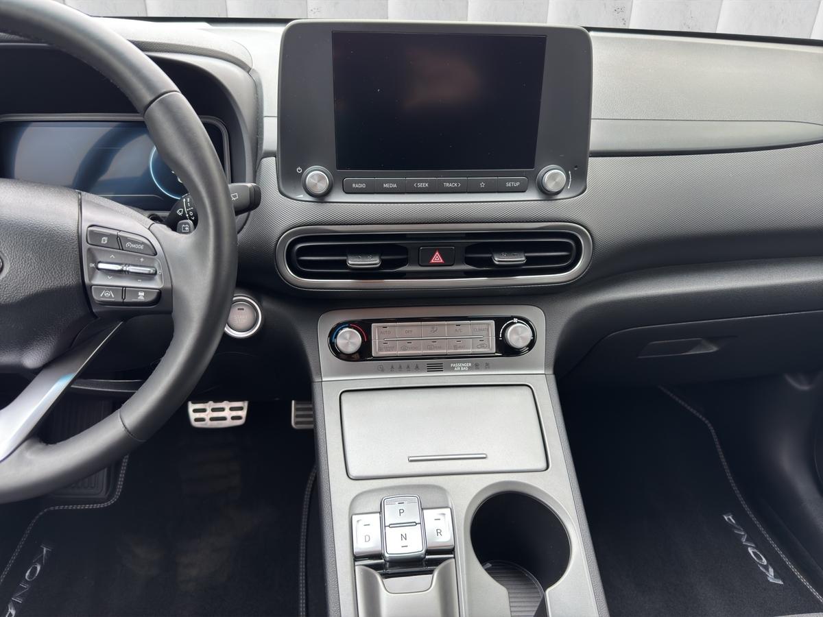 Hyundai KONA Elektro Select 39,2 kwH Klima*PDC*Sitz&Lenkhzg
