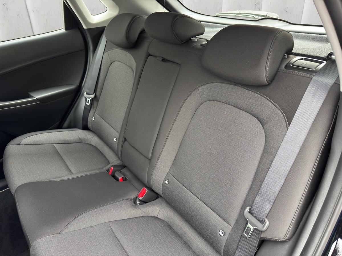 Hyundai KONA Elektro Select 39,2 kwH Klima*PDC*Sitz&Lenkhzg