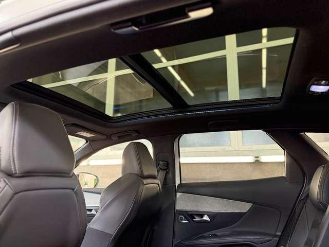 Peugeot 3008 GT Pano AHK LED Massage DAB 360 Leder Navi
