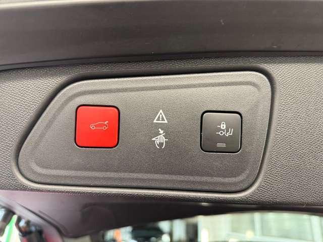 Peugeot 3008 GT Pano AHK LED Massage DAB 360 Leder Navi