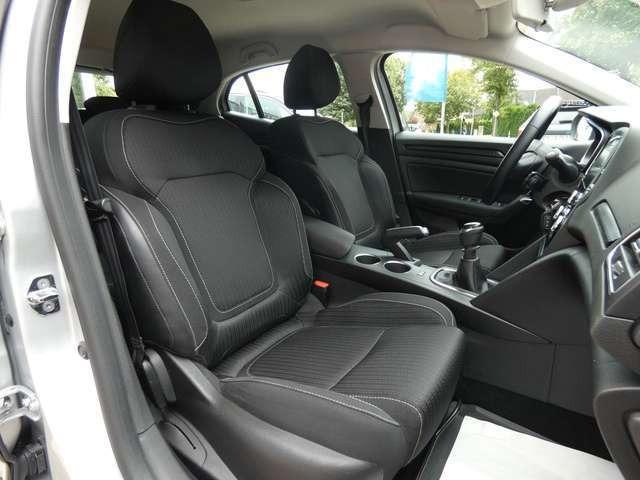 Renault Megane IV Lim. Experience 132PS*NAVI*PDC*LMF*