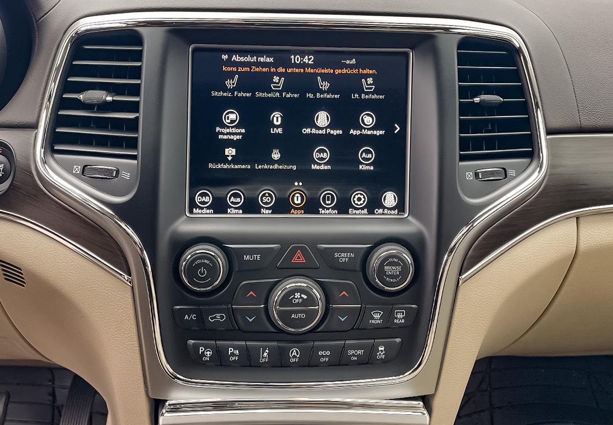 Jeep Grand Cherokee 3,0 CRD Overland PANO RFK SHZ NAVI LUFTFAHRWE