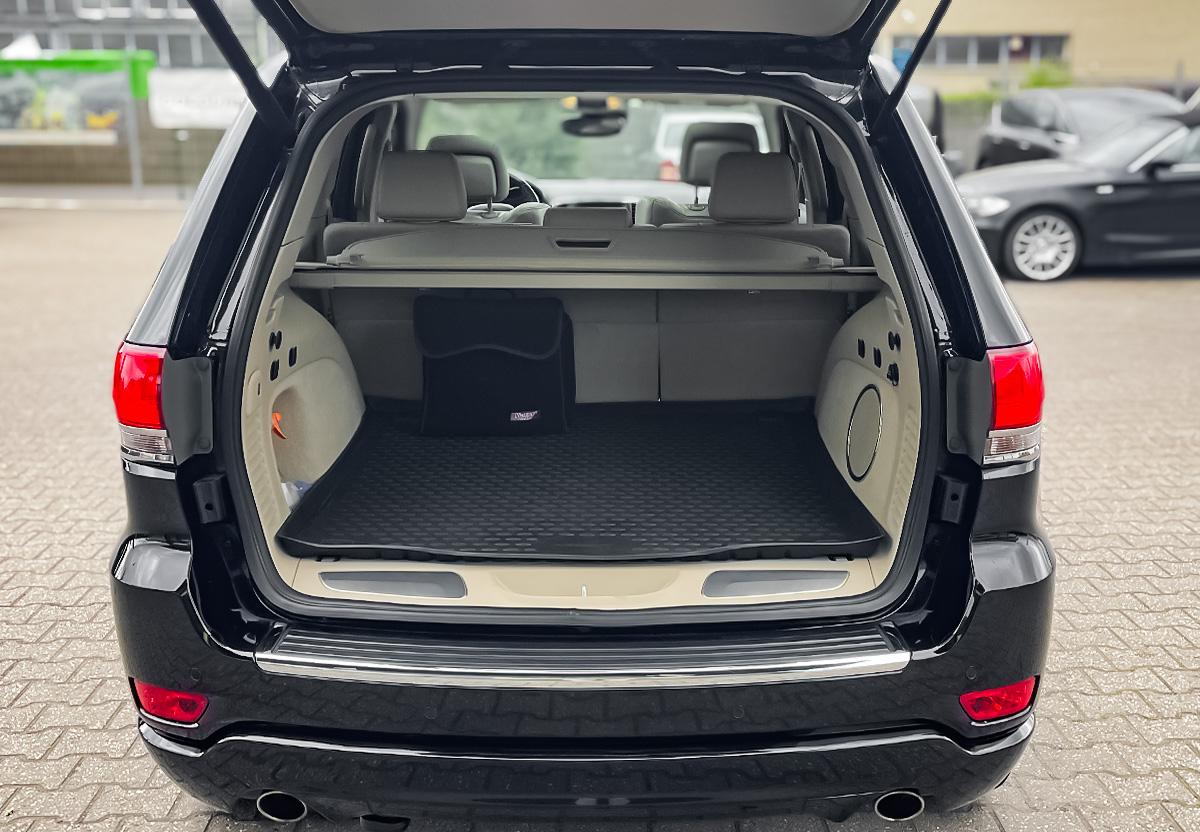Jeep Grand Cherokee 3,0 CRD Overland PANO RFK SHZ NAVI LUFTFAHRWE
