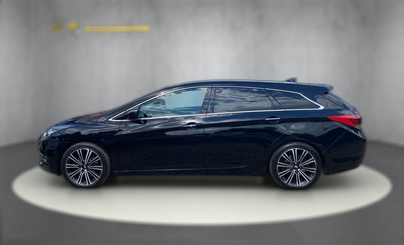 Hyundai i40 cw (VF) blue Premium