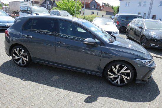Volkswagen Golf VIII 2.0 TDI EU6d R-Line Kamera+Keyless+Nav