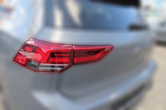 Volkswagen Golf VIII 2.0 TDI EU6d R-Line Kamera+Keyless+Nav