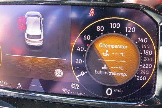 Volkswagen Golf VIII 2.0 TDI EU6d R-Line Kamera+Keyless+Nav