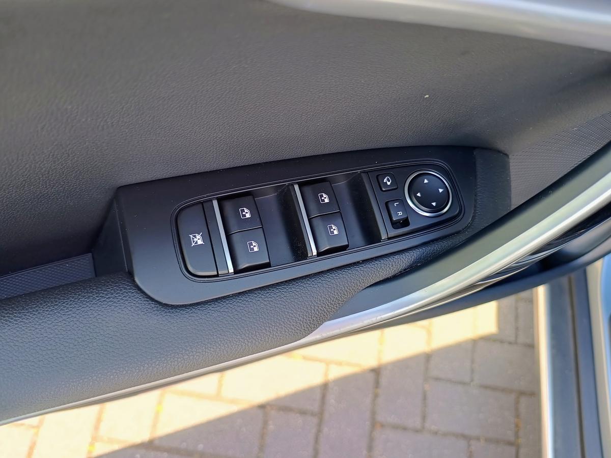 Kia XCeed 1.6 Plug-in Hybrid 1.Hand, GJR, BT, Scheckh. Wenig KM!