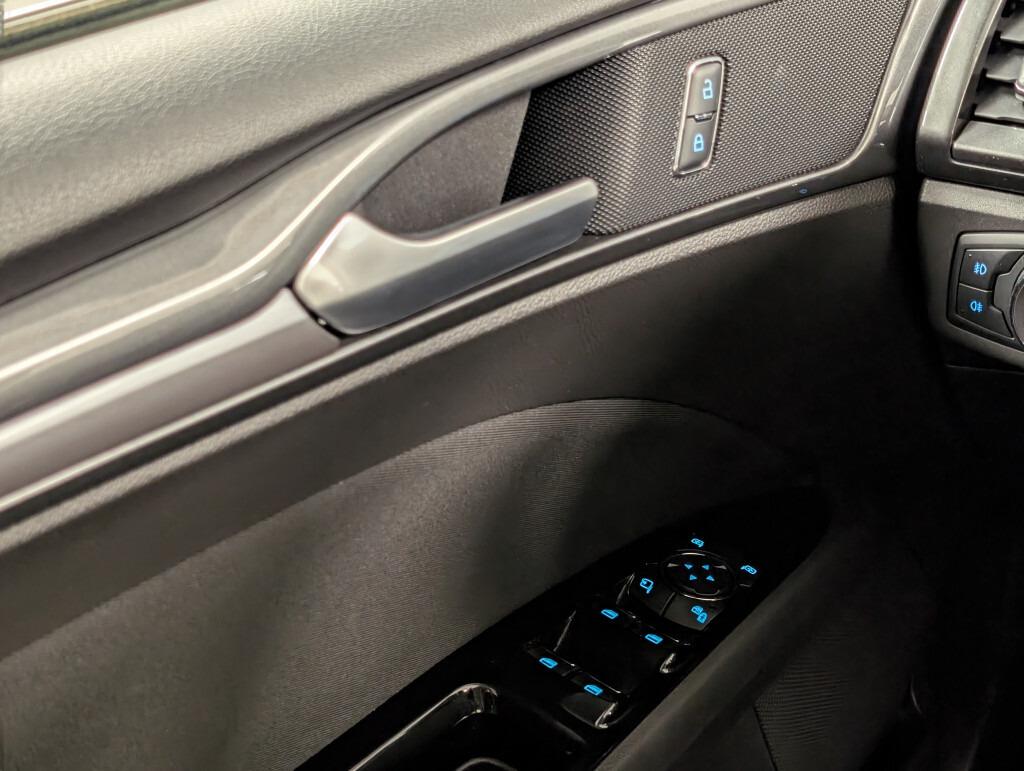 Ford Mondeo Business Paket+Hybrid+Kamera+LED+DAB+Navi