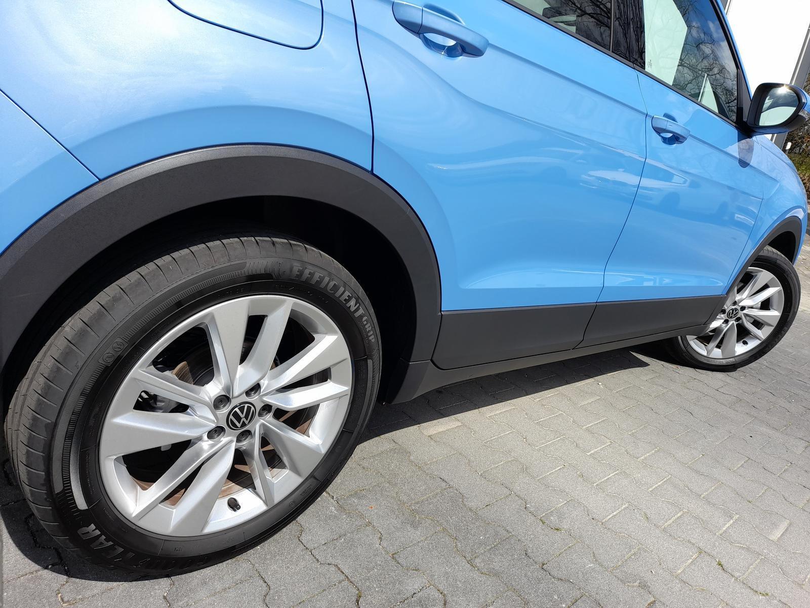 Volkswagen T-Cross 1.0 TSI NAVI/APP~SHZ~2xPDC~LED~RFK~DAB