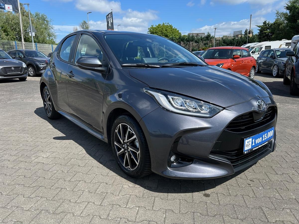 Toyota Yaris 1.5 VVT-iE Team D Aut. Cam.SHZ