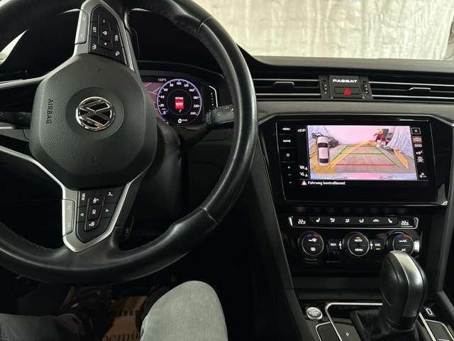 Volkswagen Passat 2.0 TSI Elegance MATRIX LEDER KAMERA DAB