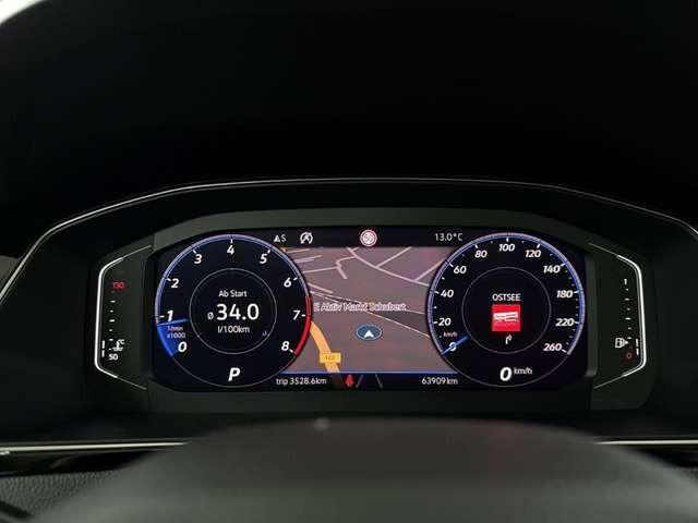 Volkswagen Passat 2.0 TSI Elegance MATRIX LEDER KAMERA DAB