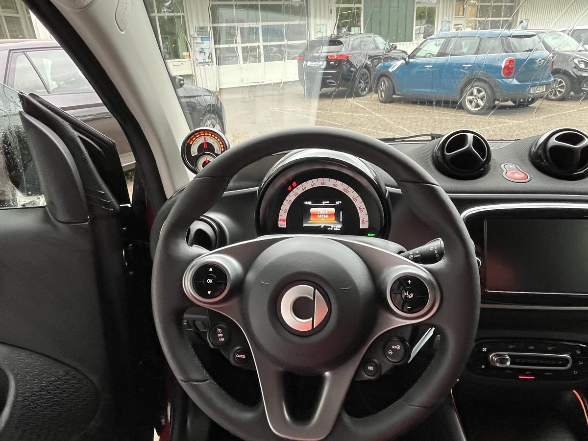 Smart ForTwo EQ*EXCLUSIVE*PANORAMA*22kW*SHZ*PDC*CAM*LED*MEDIA*AMBI