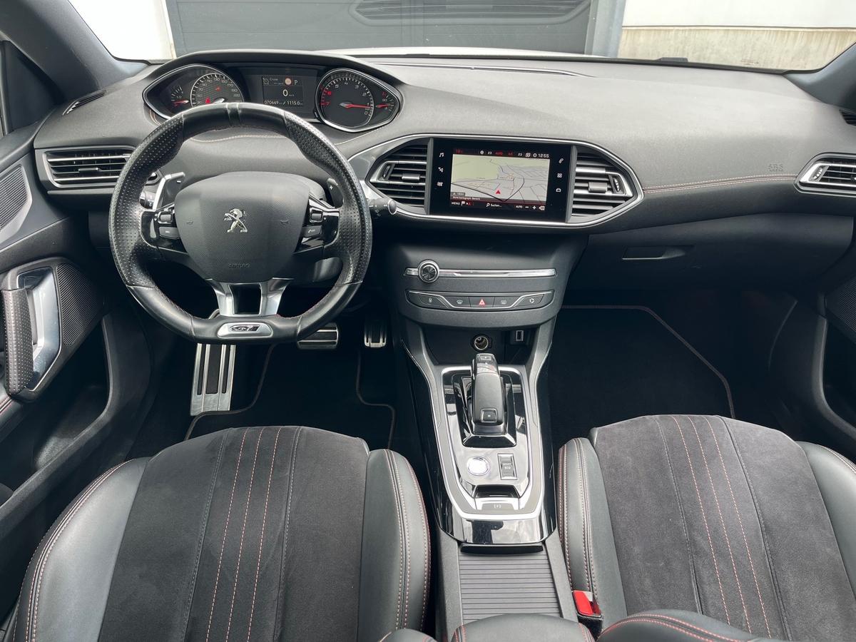 Peugeot 308 1.6  225 GT 6d-TEMP NAVI LEDER LED PANO AHK ABNEHMB