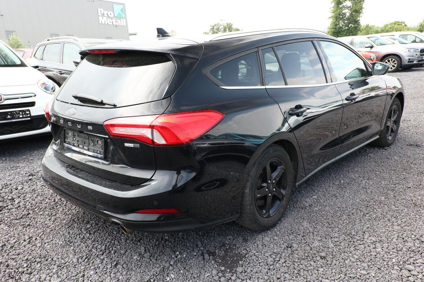 Ford Focus 1.0 EB 155 Cool&Connect LED Nav PDC 17Z