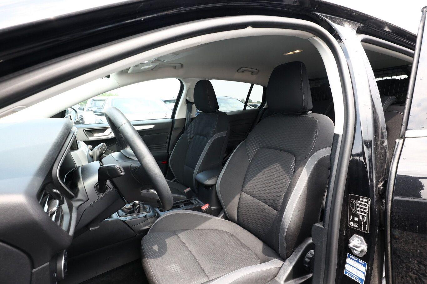 Ford Focus 1.0 EB 155 Cool&Connect LED Nav PDC 17Z