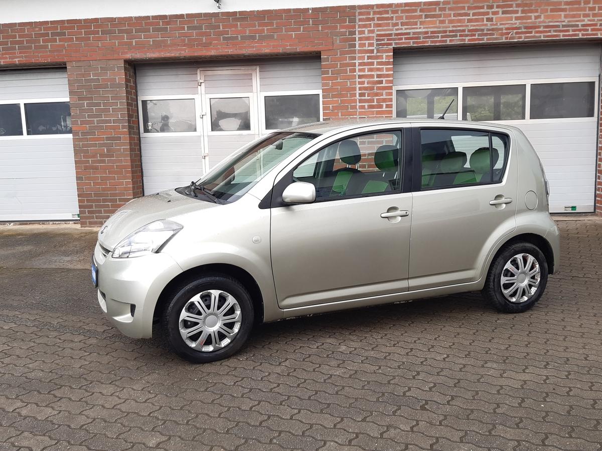 Daihatsu Sirion 5T