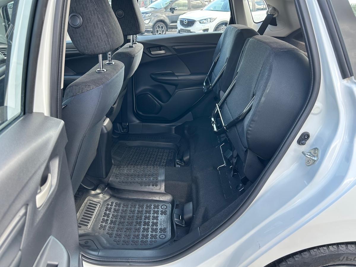 Honda Jazz Trend 1.3 i-VTEC SHZ Notbremsass. Klima