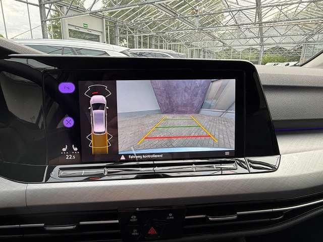 Volkswagen Golf VIII Var. TDI DSG Life LED Navi Virtual DAB