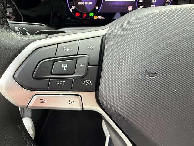 Volkswagen Golf VIII Var. TDI DSG Life LED Navi Virtual DAB