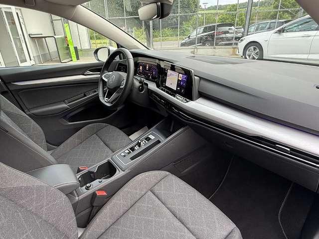 Volkswagen Golf VIII Var. TDI DSG Life LED Navi Virtual DAB