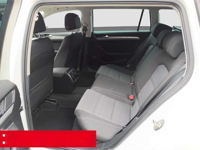 Volkswagen Passat Variant 2.0 TDI DSG Business AHK ACC NAVI