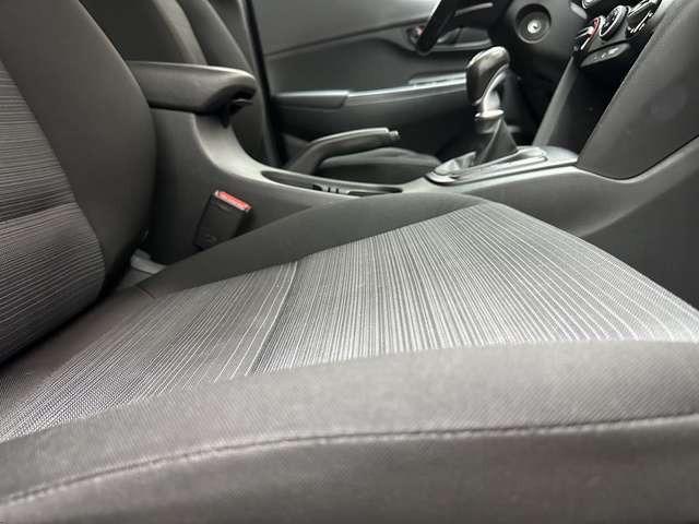 Hyundai KONA Select 2WD 