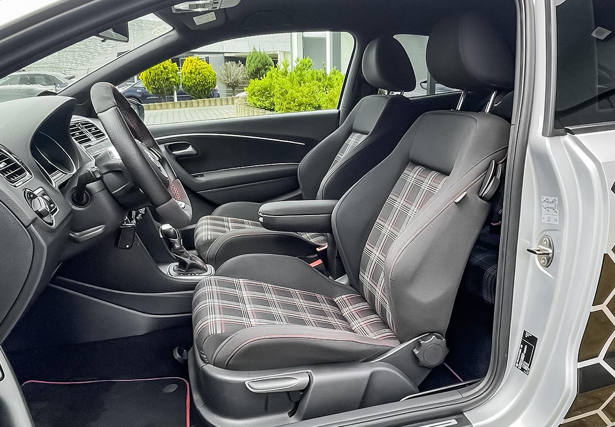 Volkswagen Polo 1.8 TSI GTI LED PDC SHZ