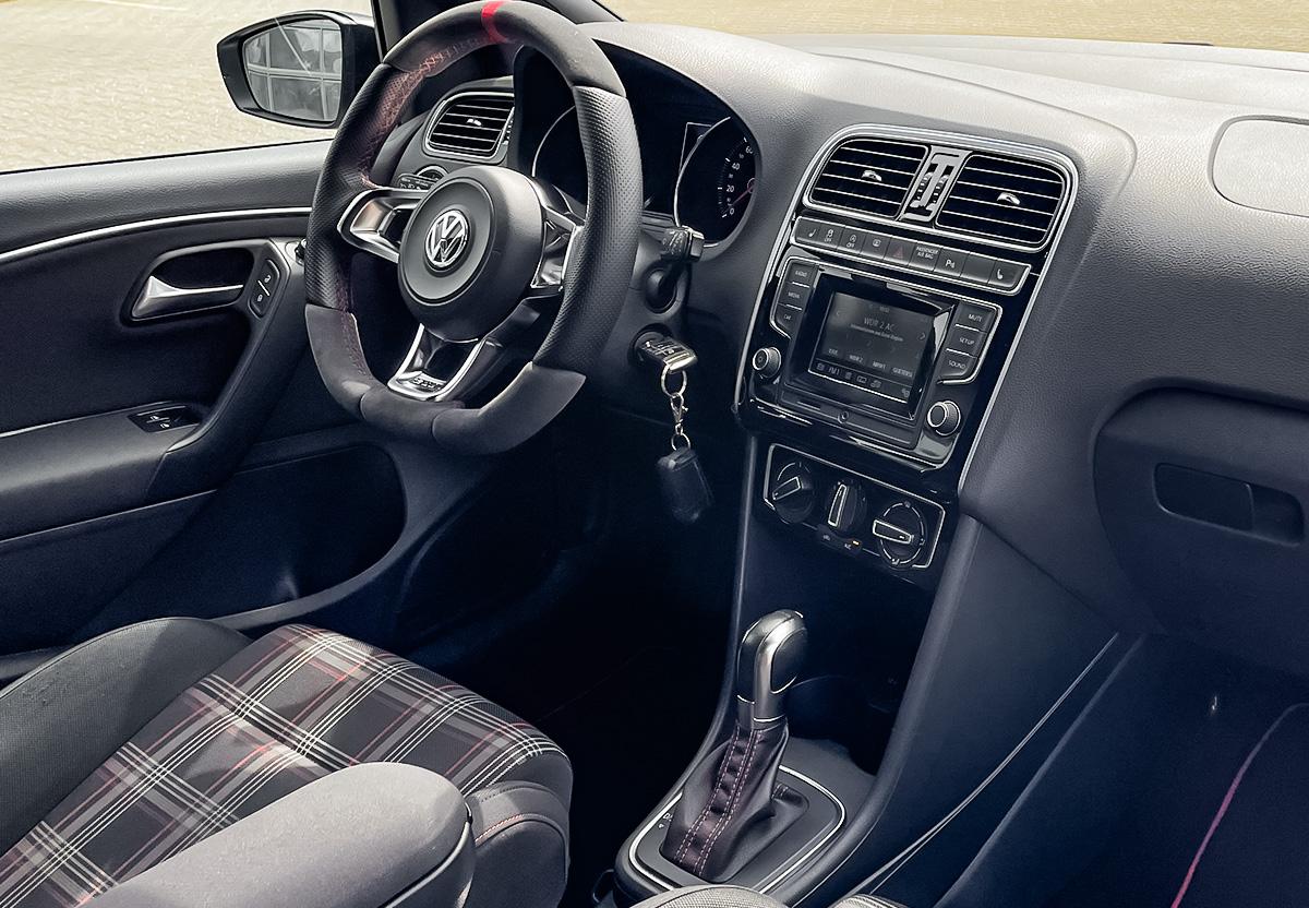 Volkswagen Polo 1.8 TSI GTI LED PDC SHZ