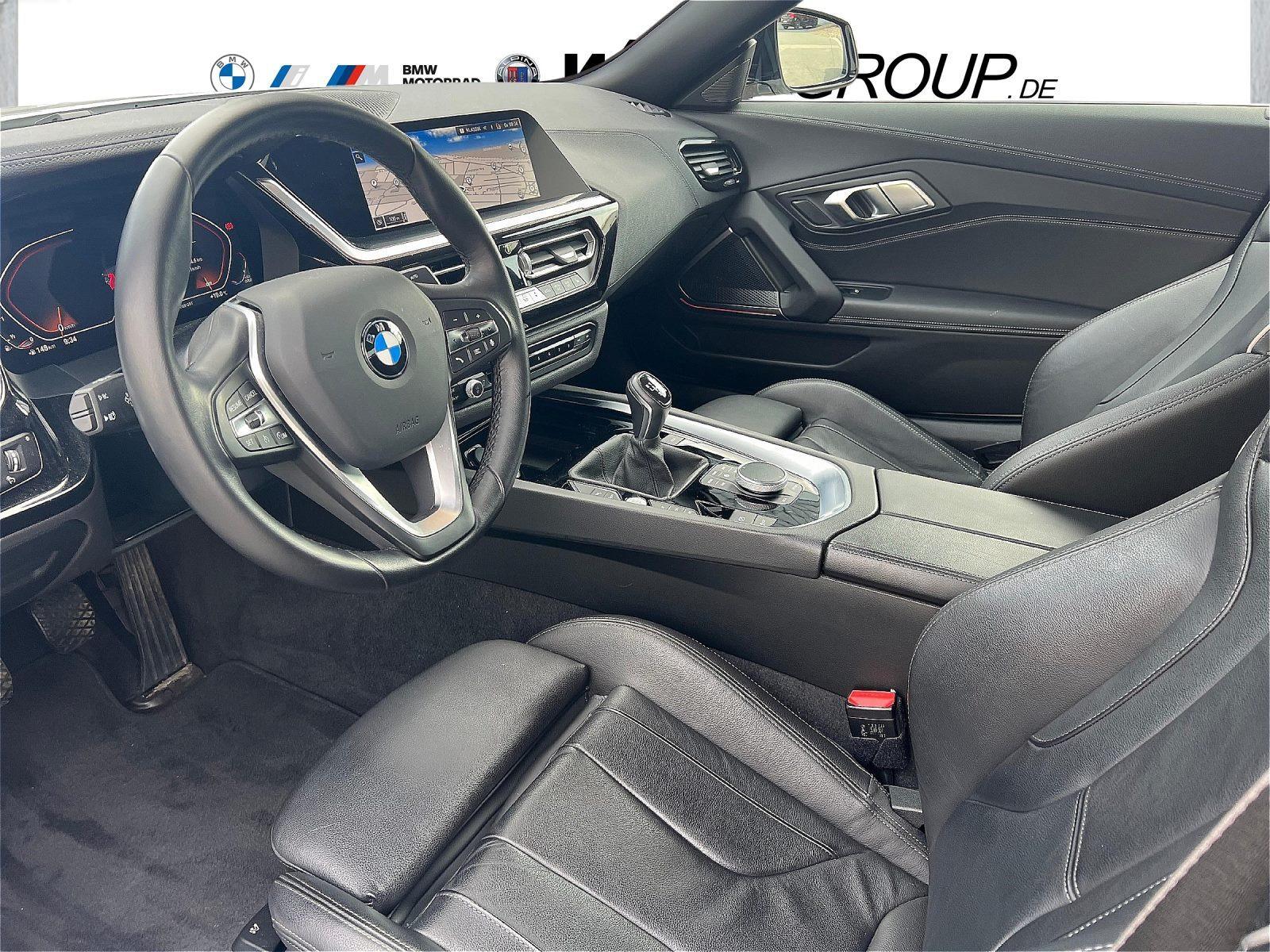 BMW Z4 sDrive20i Sport Line HiFi LED Navi SHZ PDC