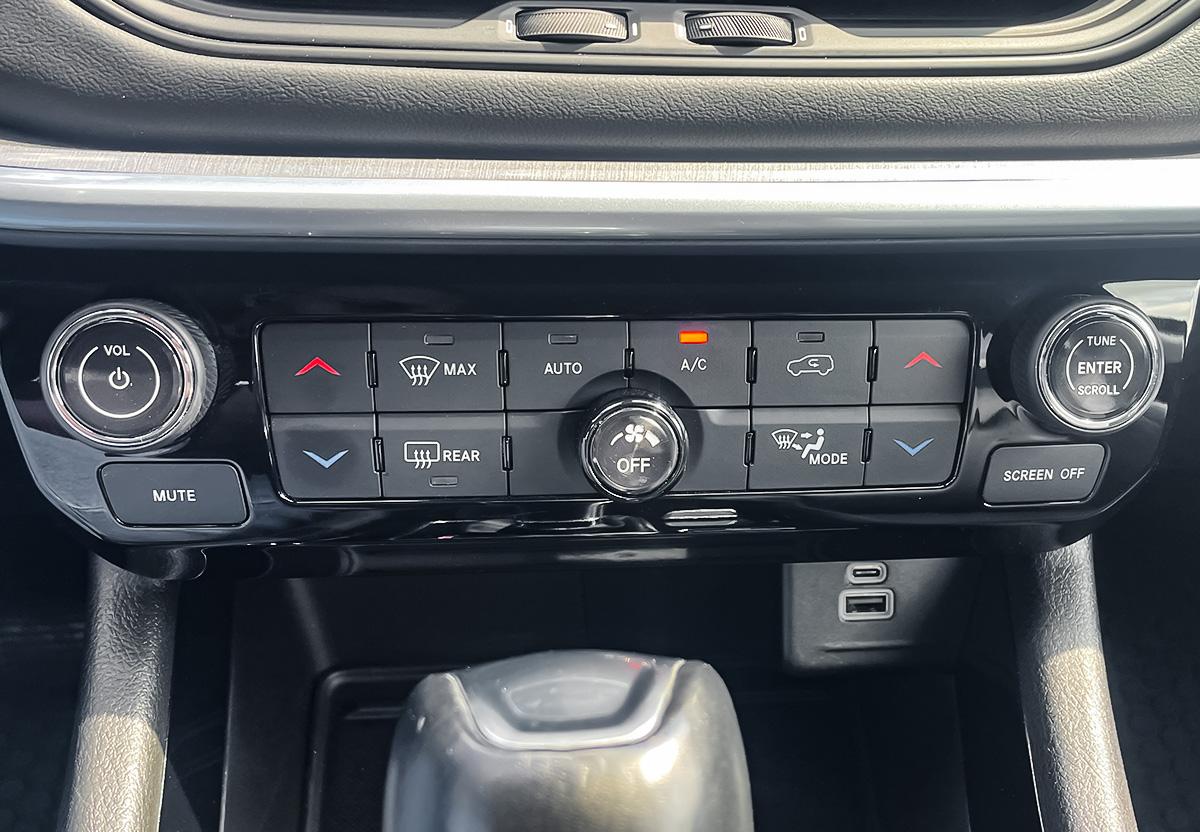 Jeep Compass 1.3 Plug-In Hybrid S RFK NAVI SHZ LED 