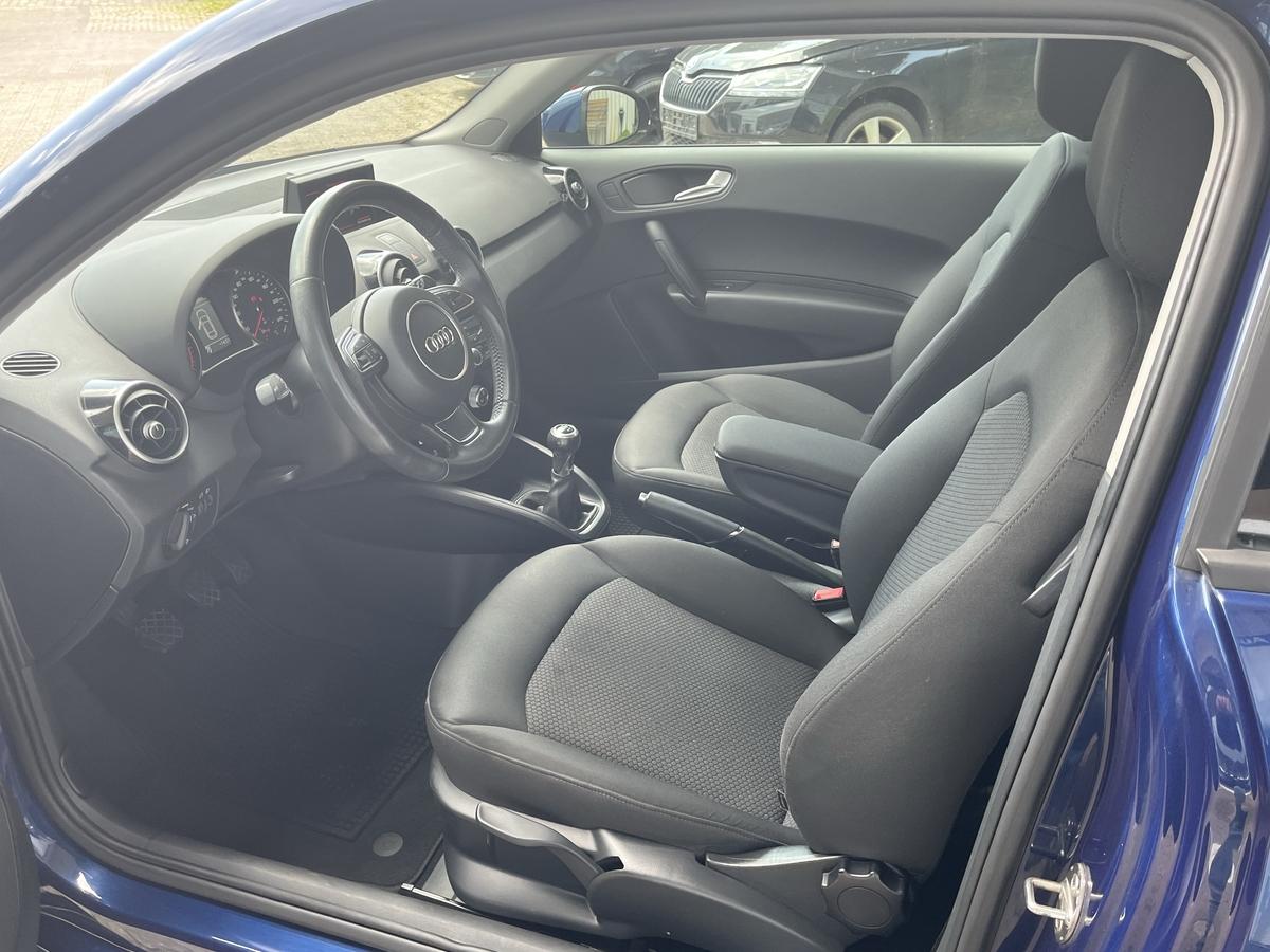 Audi A1 1.2 TFSI ATTRACTION KLIMA SHZ ALU MFL 