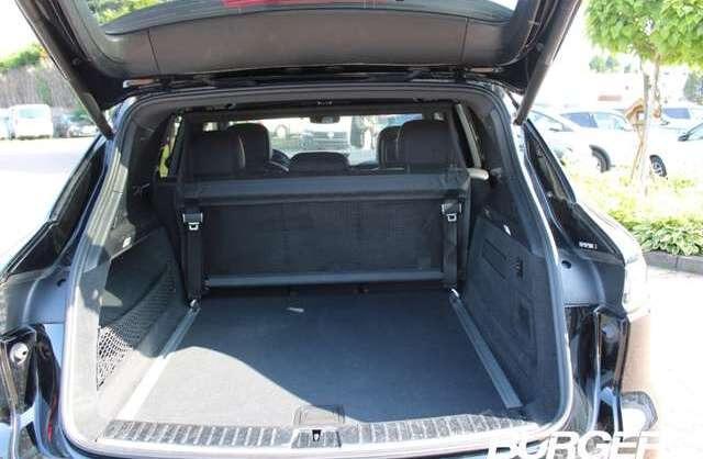 Porsche Cayenne Chrono Leder AHK Sport-AGA Navi Kamera Soundsystem