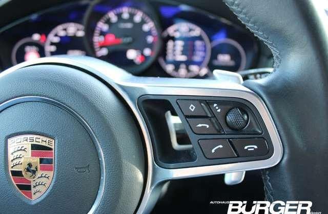Porsche Cayenne Chrono Leder AHK Sport-AGA Navi Kamera Soundsystem