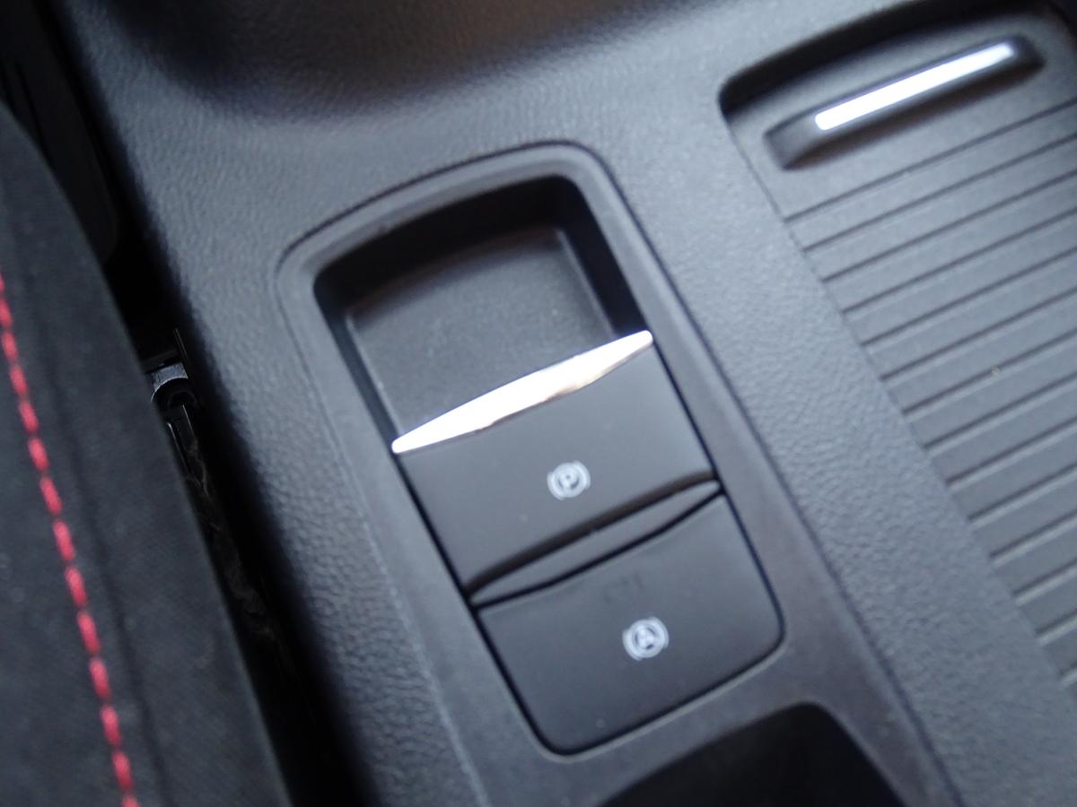 Ford Focus 1.0 EcoBoost ST Line Automatik Navi Kamera BluetoothT