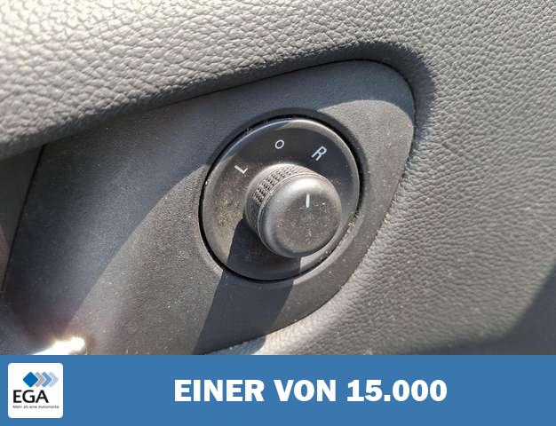 Opel Zafira Tourer Edition 7-Sitze FlexFix NAVI Klimaauto PDC SHZ ...