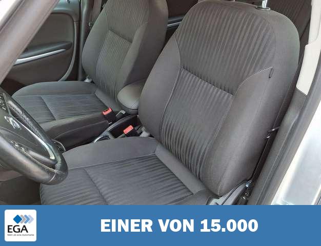 Opel Zafira Tourer Edition 7-Sitze FlexFix NAVI Klimaauto PDC SHZ ...