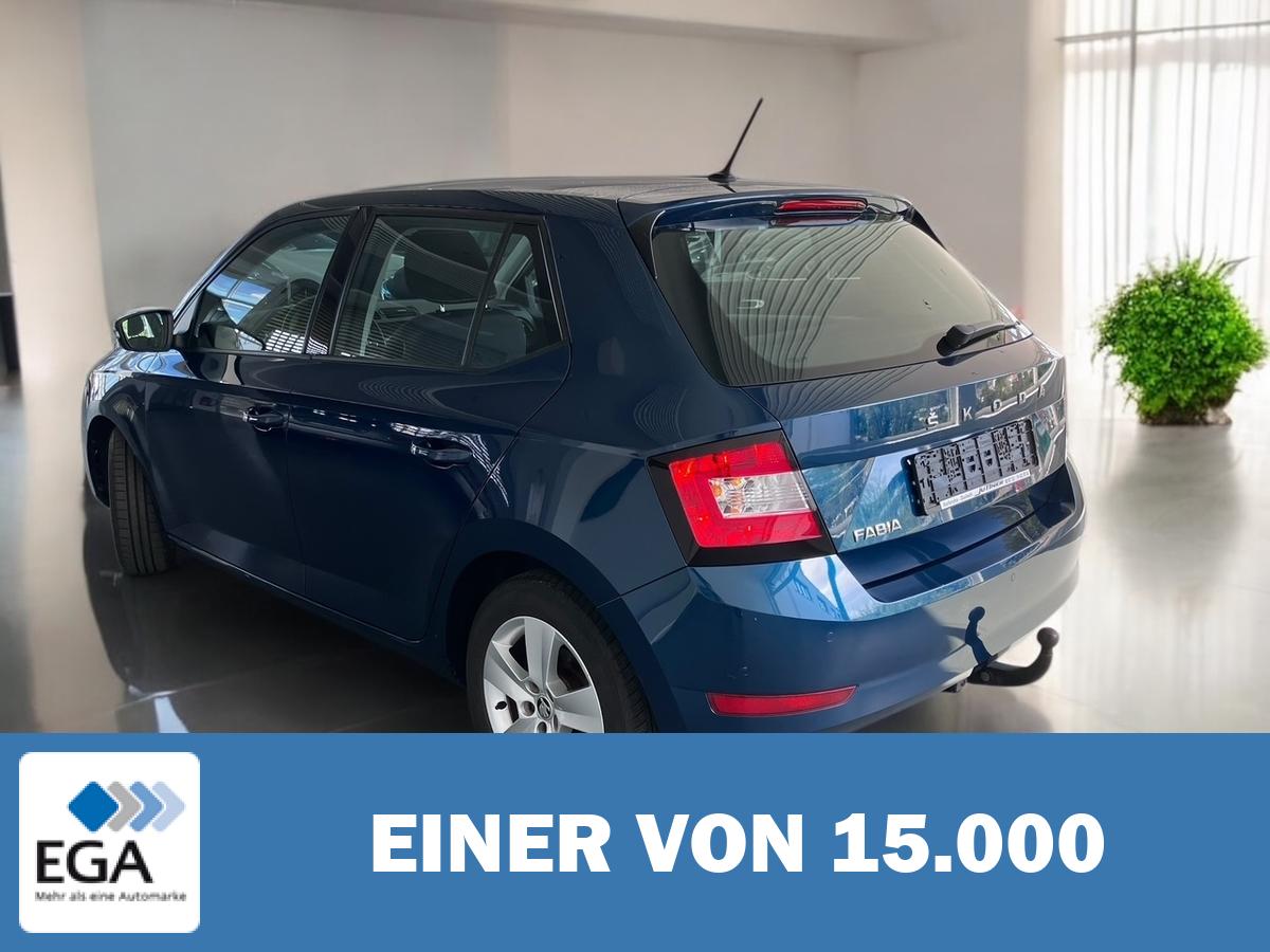 Skoda Fabia 1.0 TSI Ambition - AHK/ Sitzh./ PDC