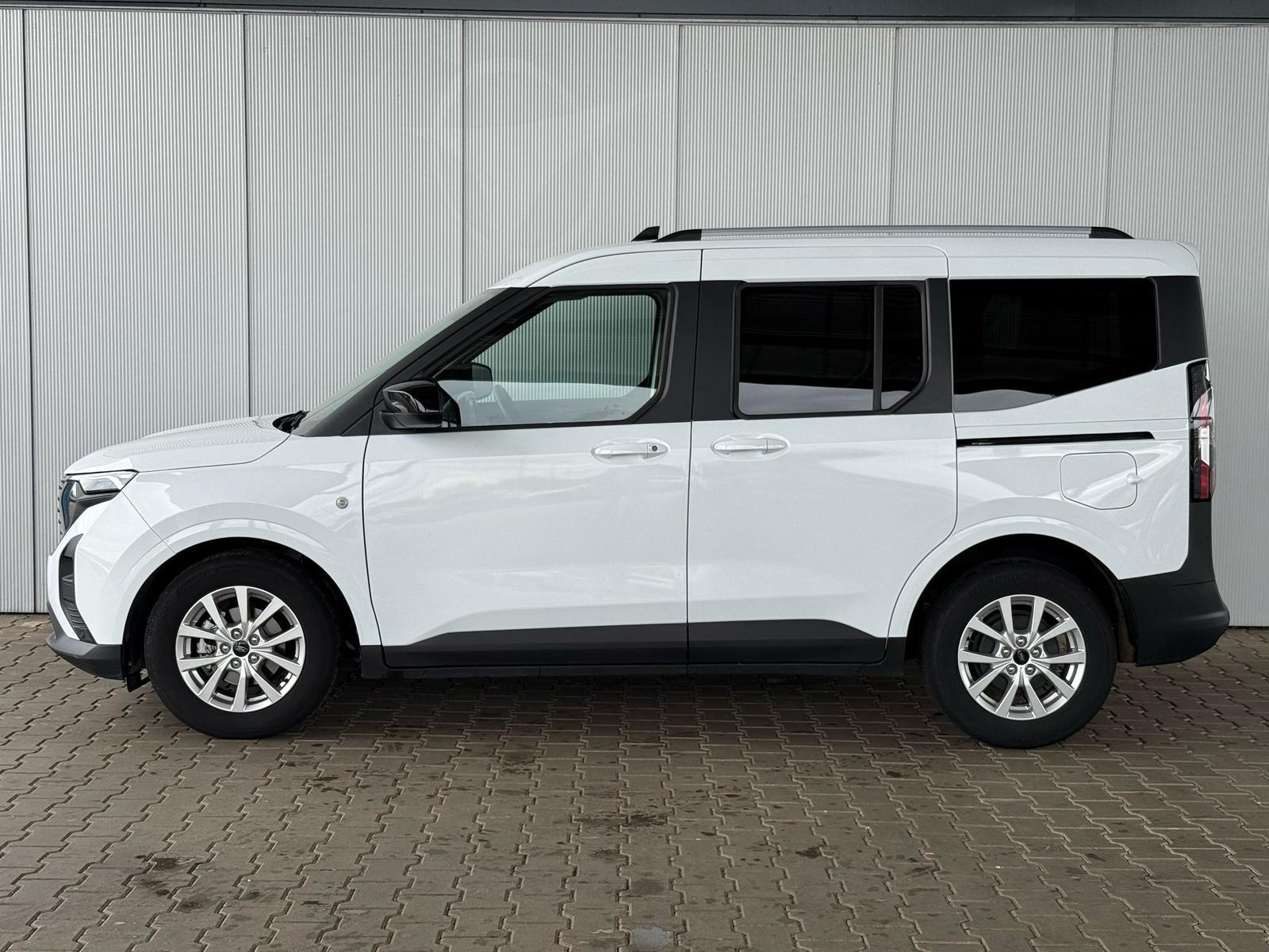 Ford Tourneo Courier 1.0 Ecoboost 125 PS Titanium / Carplay / PDC V.&H.m.Kamera / Sit