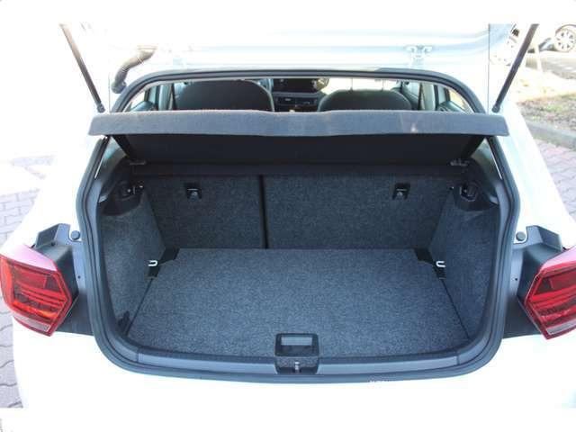 Volkswagen Polo VI Comfortline 1.0 TSI Apple/Android DAB SHZ Notbr